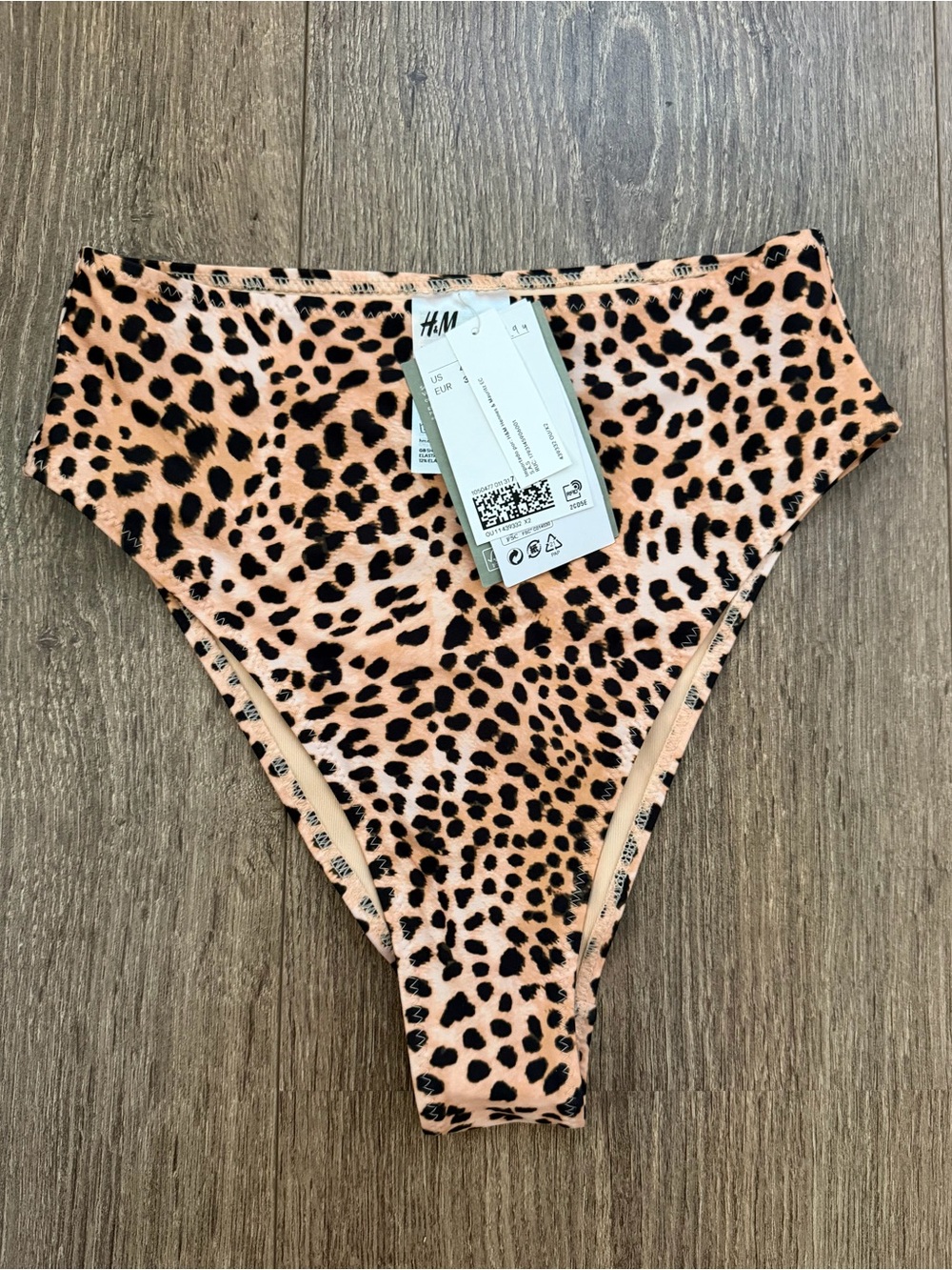 H&M Leopard Print High-Cut Bikini Bottoms 🐆